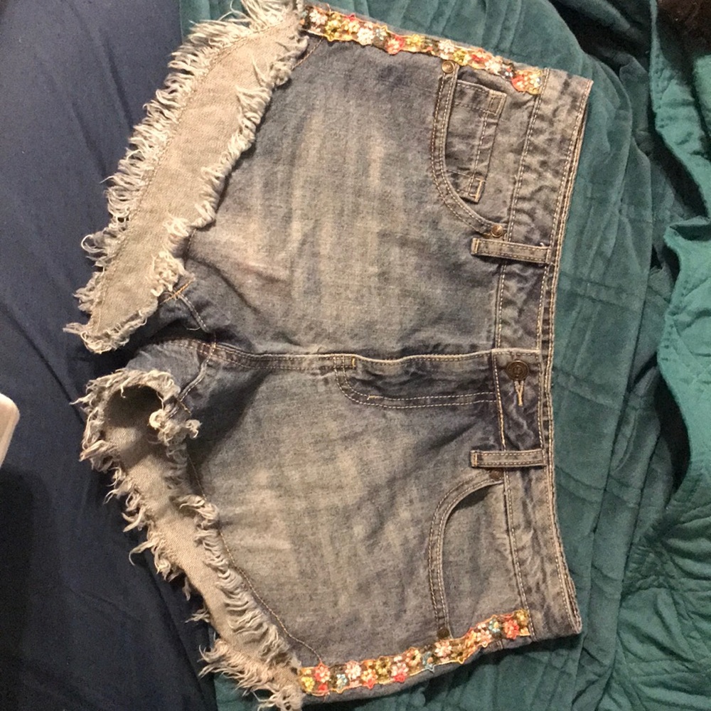 Floral embroidered denim shorts